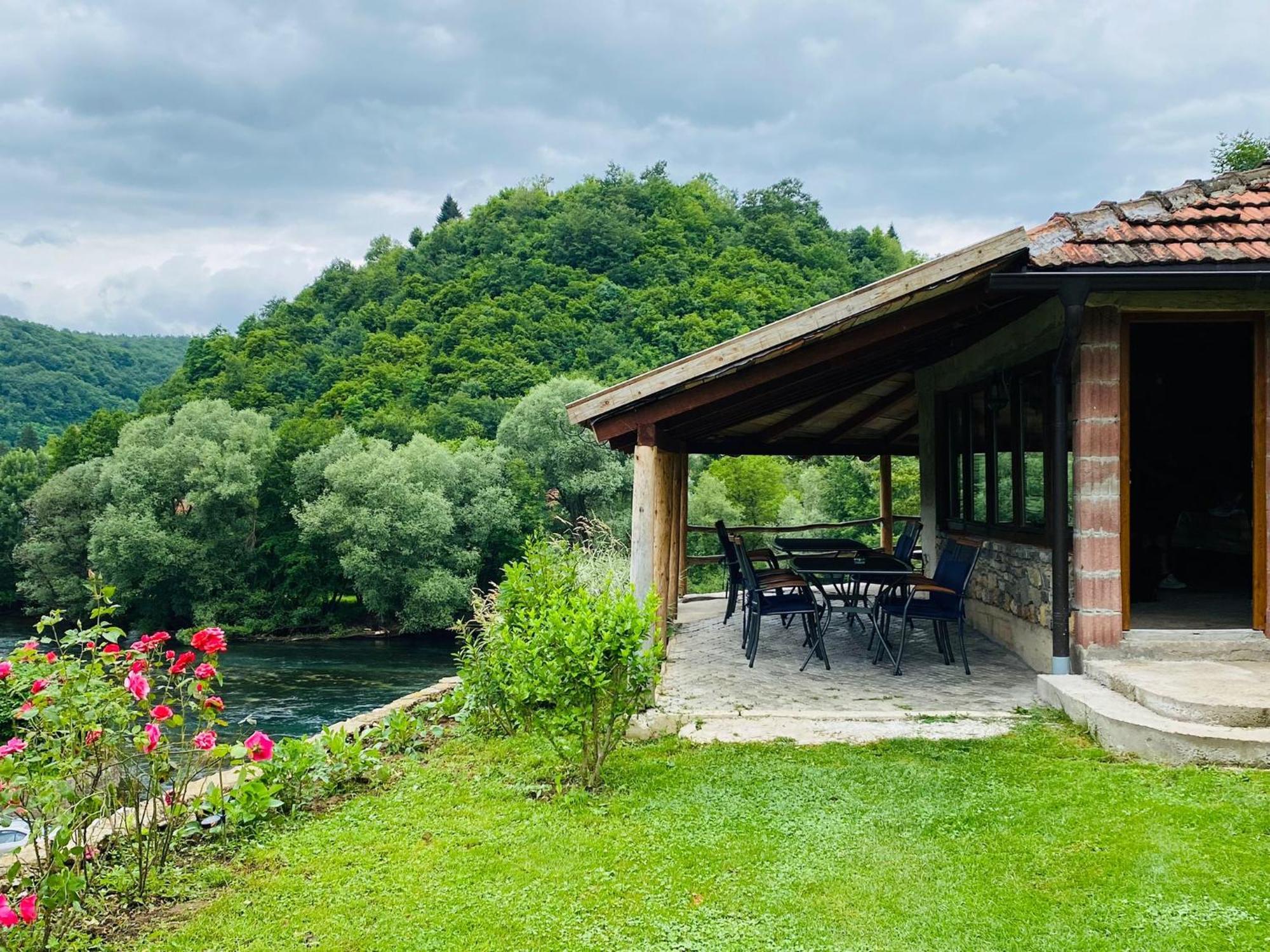 Unaqua Apartments Кулен Вакуф Экстерьер фото
